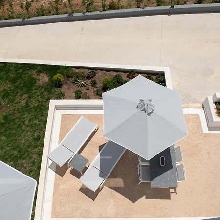 Bellevue - By Elysium Apartment